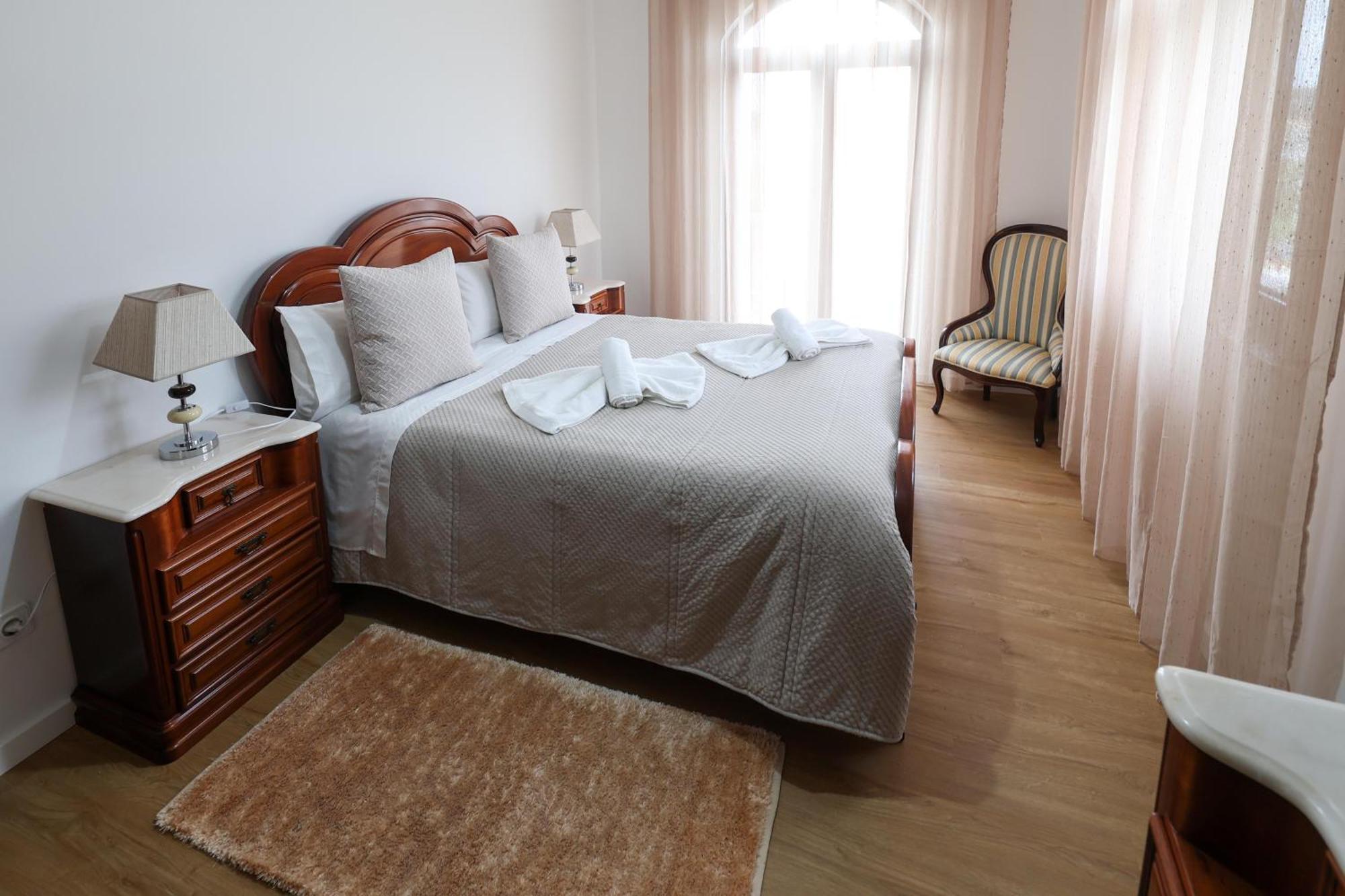 Quartos Da Tia Laura Назаре Екстериор снимка